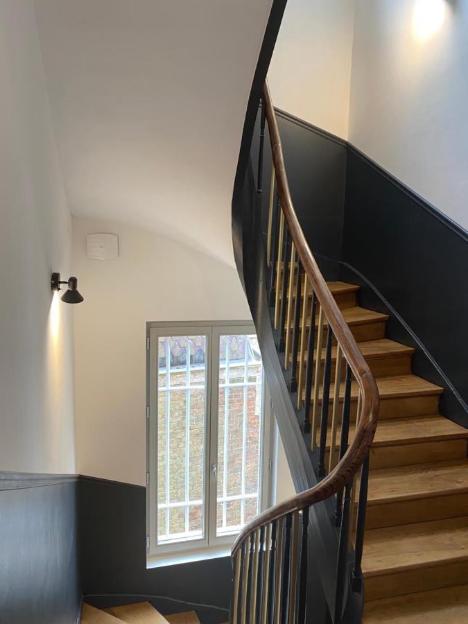 Le Haut 33 : Maison Bourgeoise De Caractere A Laon Extérieur photo
